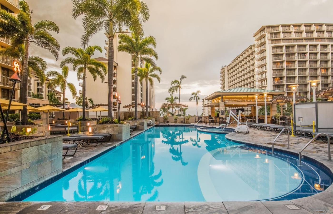 Embassy Suites by Hilton Waikiki Beach Walk