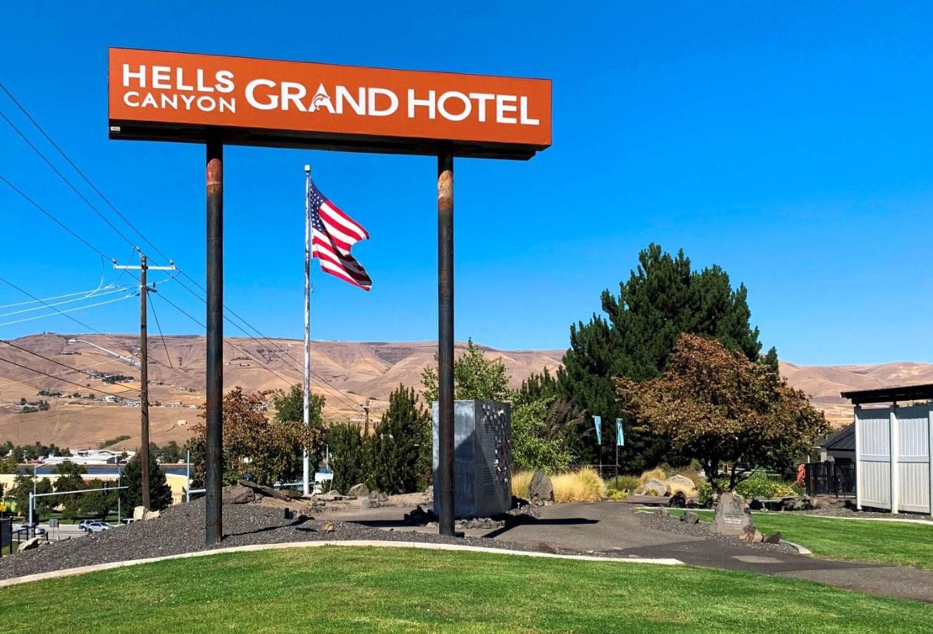 Hells Canyon Grand Hotel   63b653e48ec11 