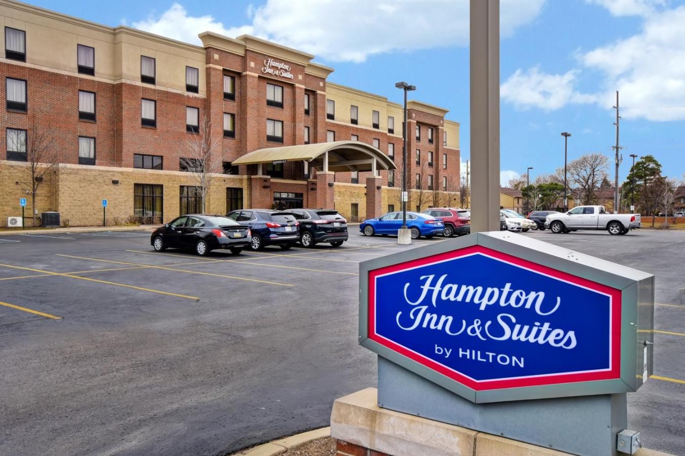 Hampton Inn & Suites Detroit Canton